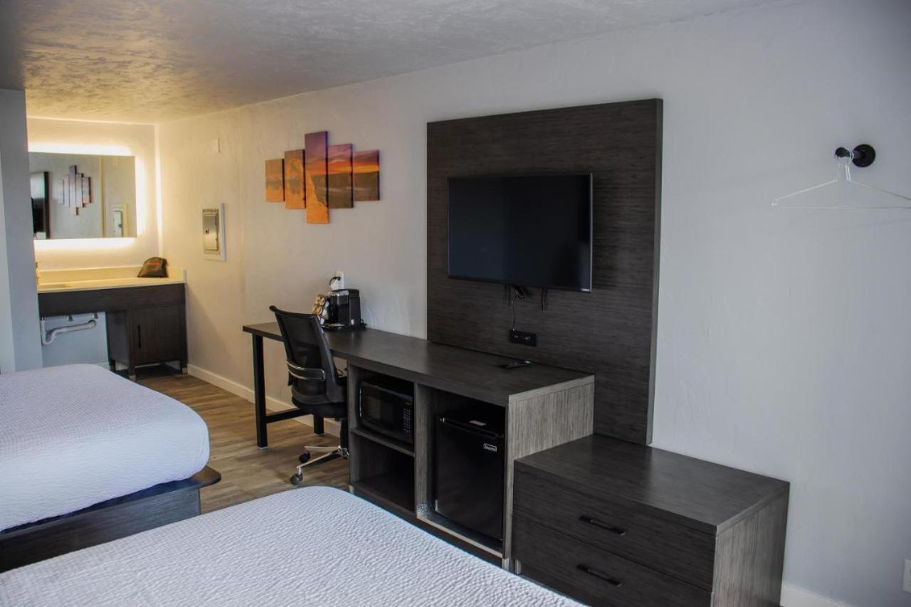 Hotel Bears Ears